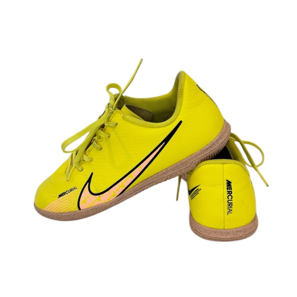 Nike Youth Mercurial Vapor 15 Club IC Soccer Shoes Yellow Strike